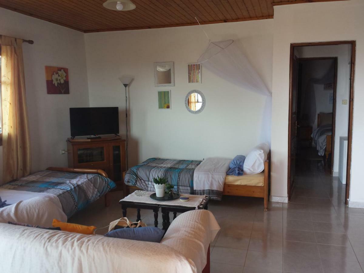 Smile House Near Athens Airport 300M From The Sea Villa อาร์เตมีดา ภายนอก รูปภาพ